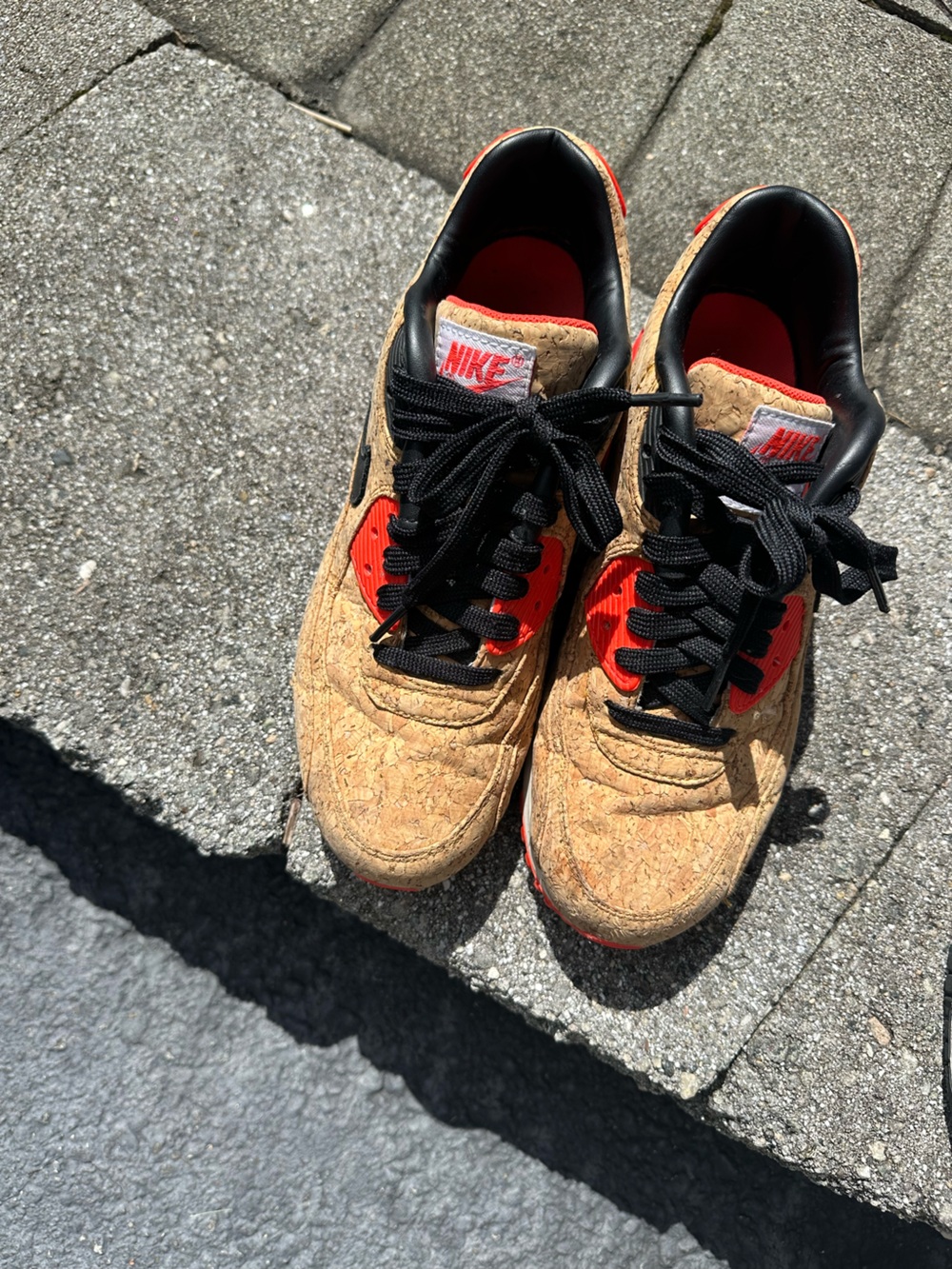 Nike Men’s Cork-Textured Sneakers with Red and Black Accents
